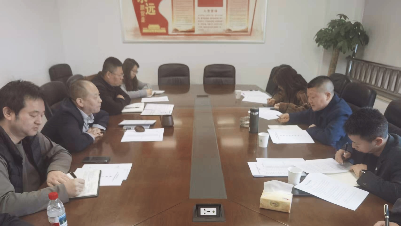 图-流转服务公司与四川省国土整治中心共商合作新篇章