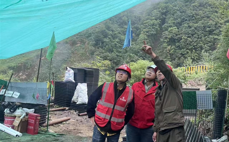 鑫顺矿业领导赴高丰项目开展节前安全生产检查